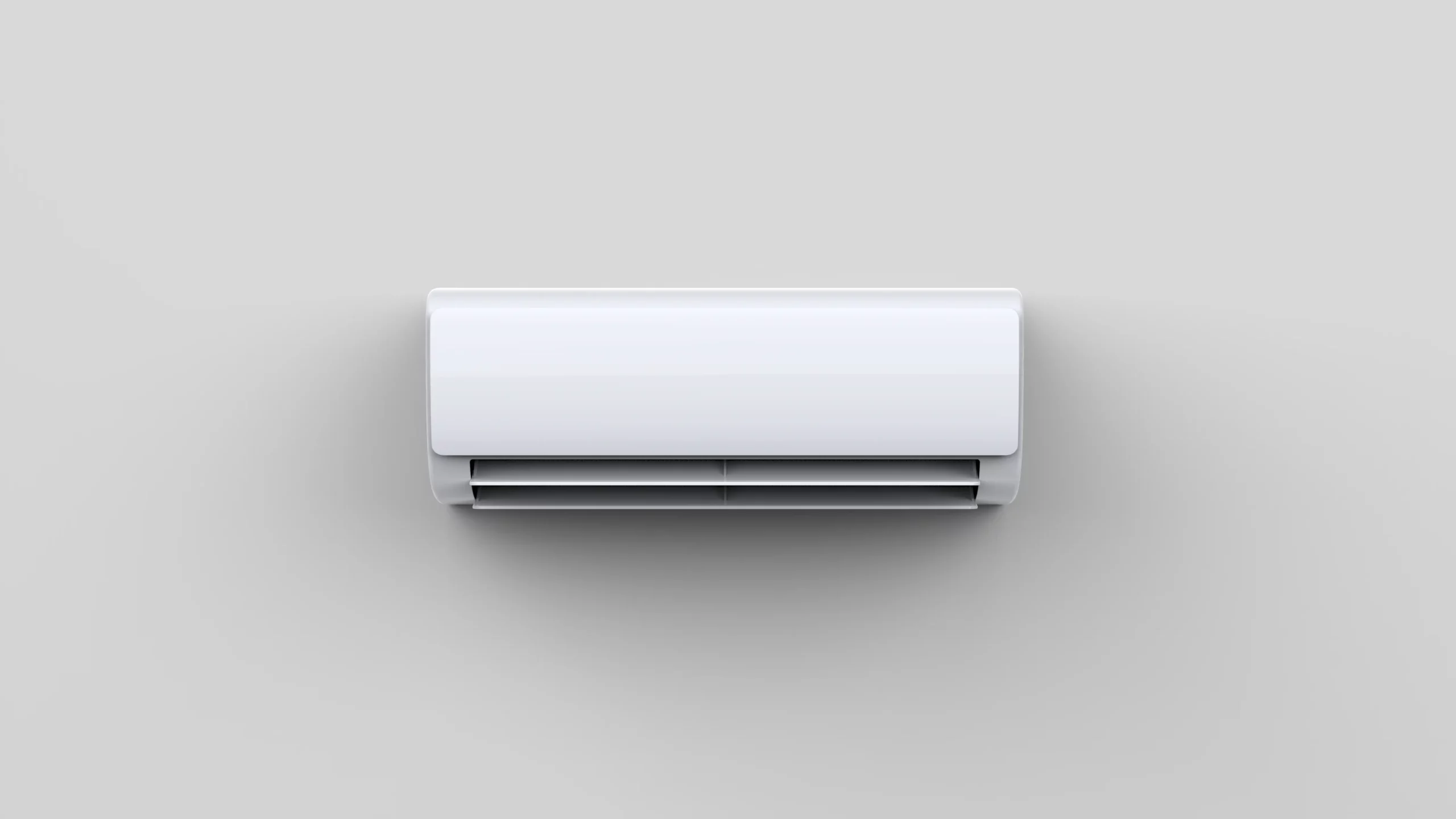 Technicien en train de réparer une clim